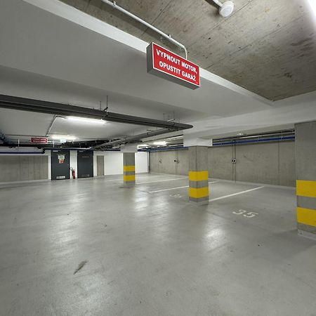 City Park Apartment - Brno Bagian luar foto